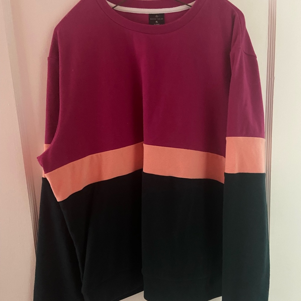 Maven Thread Crew Neck